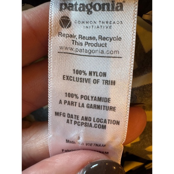 Patagonia Shorts Men 32 Black Ivory Geometric Wavefarer Board Shorts Gorpcore - Picture 11 of 11